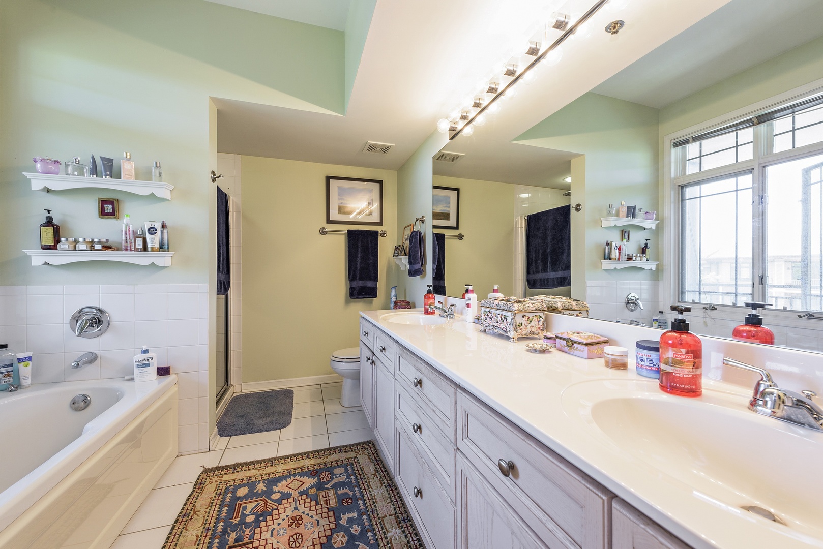 9200 East Prairie Road, Unit 408 Evanston, IL 60203 - Photo 10 of 16 Gallery Image 10
