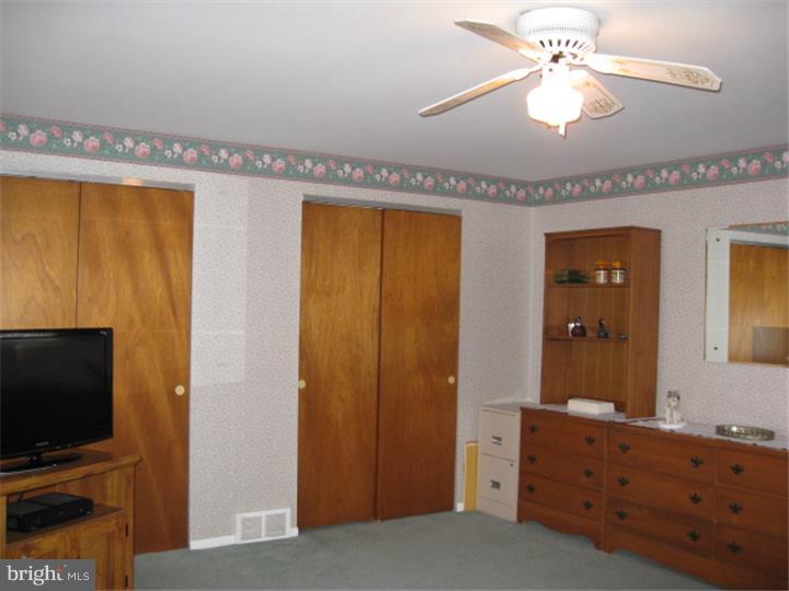 12344 Wyndom Road Philadelphia, PA 19154 - Photo 18 of 24 Bedroom - Main