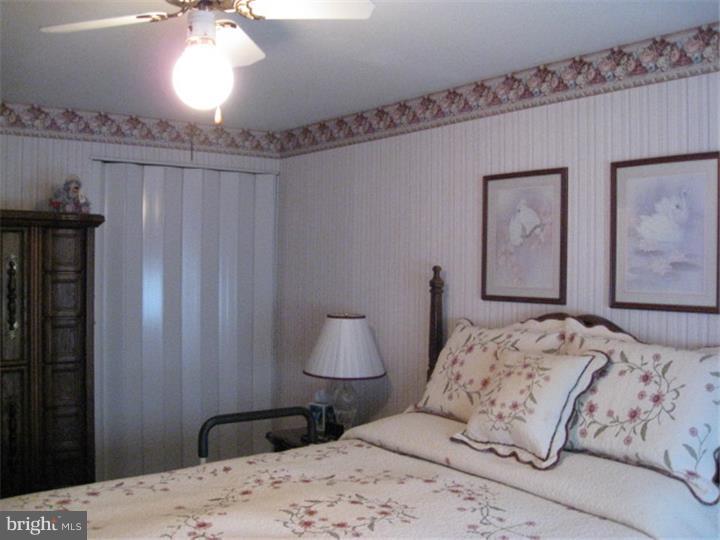 12344 Wyndom Road Philadelphia, PA 19154 - Photo 22 of 24 Bedroom 2