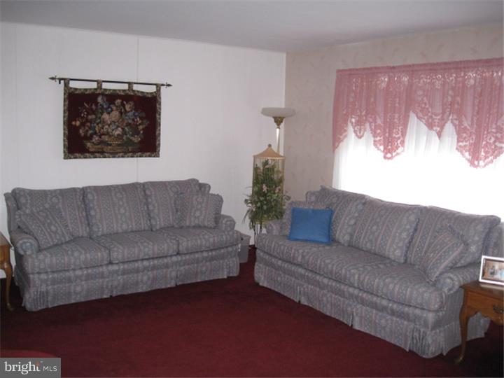 12344 Wyndom Road Philadelphia, PA 19154 - Photo 3 of 24