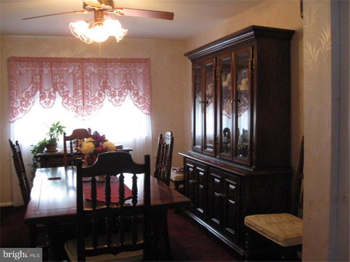 12344 Wyndom Road Philadelphia, PA 19154 - Photo 8 of 24 Dining Room