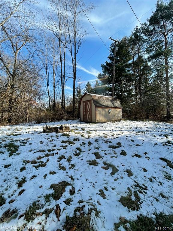 9380 Bennett Lake Road Fenton, MI 48430 - Photo 7 of 37
