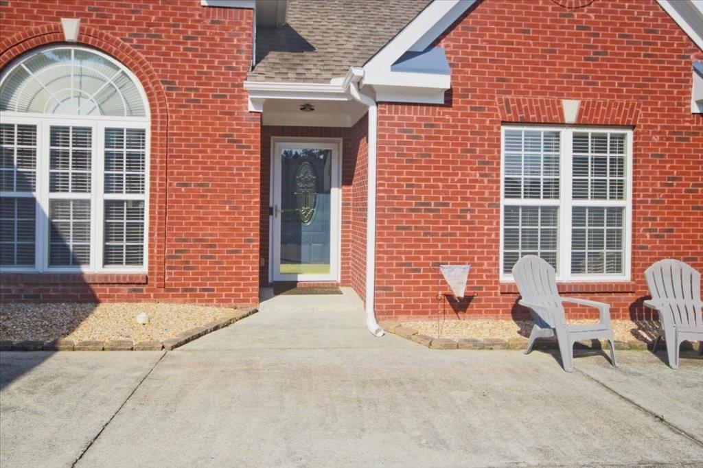 1256 Oakmont Ridge Drive Lawrenceville, GA 30043 - Photo 4 of 44