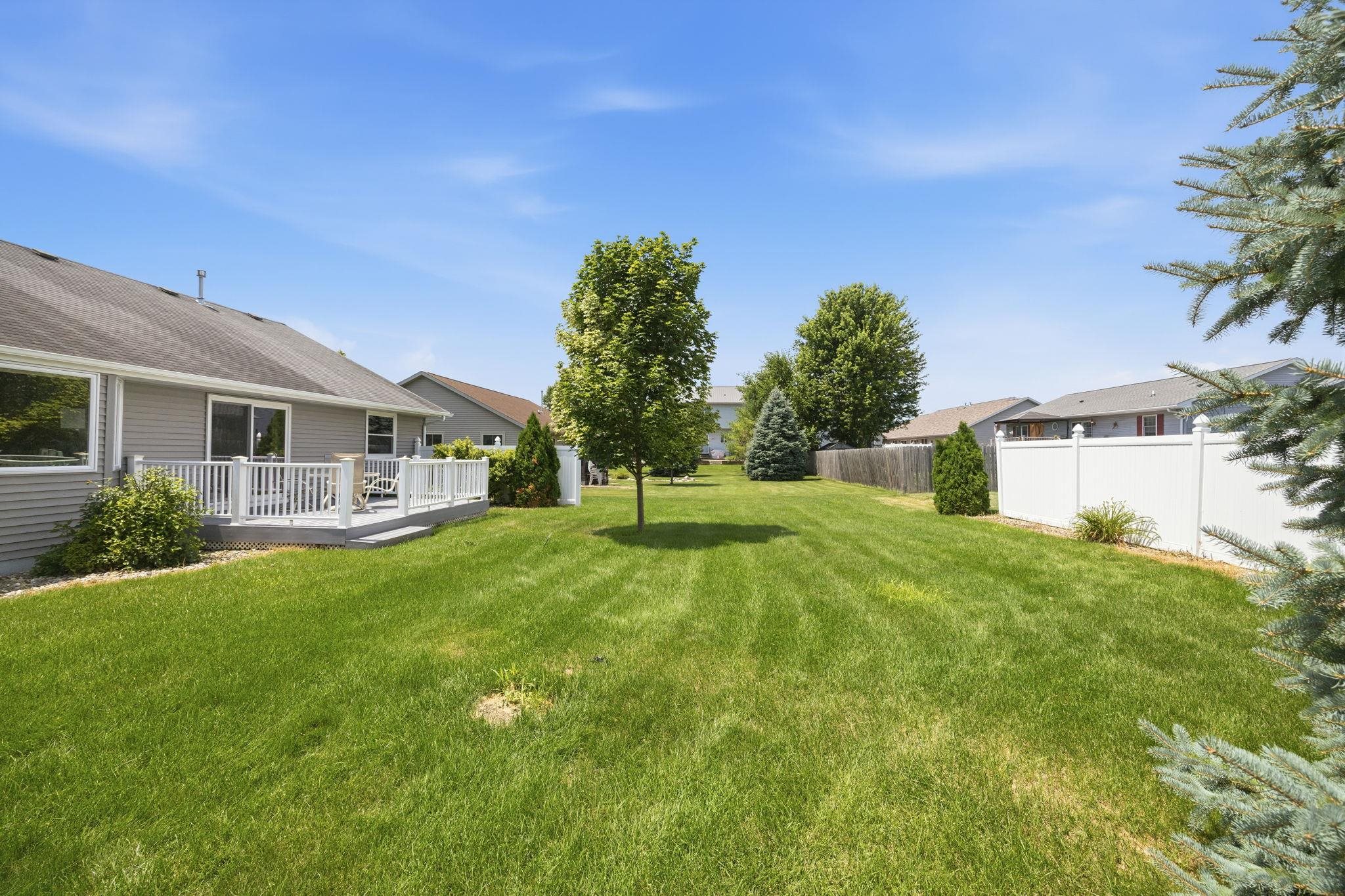1532 Montclair Place Fort Atkinson, WI 53538 - Photo 42 of 47