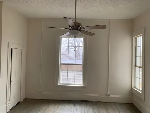 $1,200 | 617 West Gandy Street, Unit 3, Denison, TX 75020