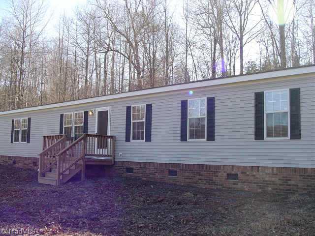 1090 Deer Trail Road King, NC 27021 - Photo 1 of 6 Exterior Front.