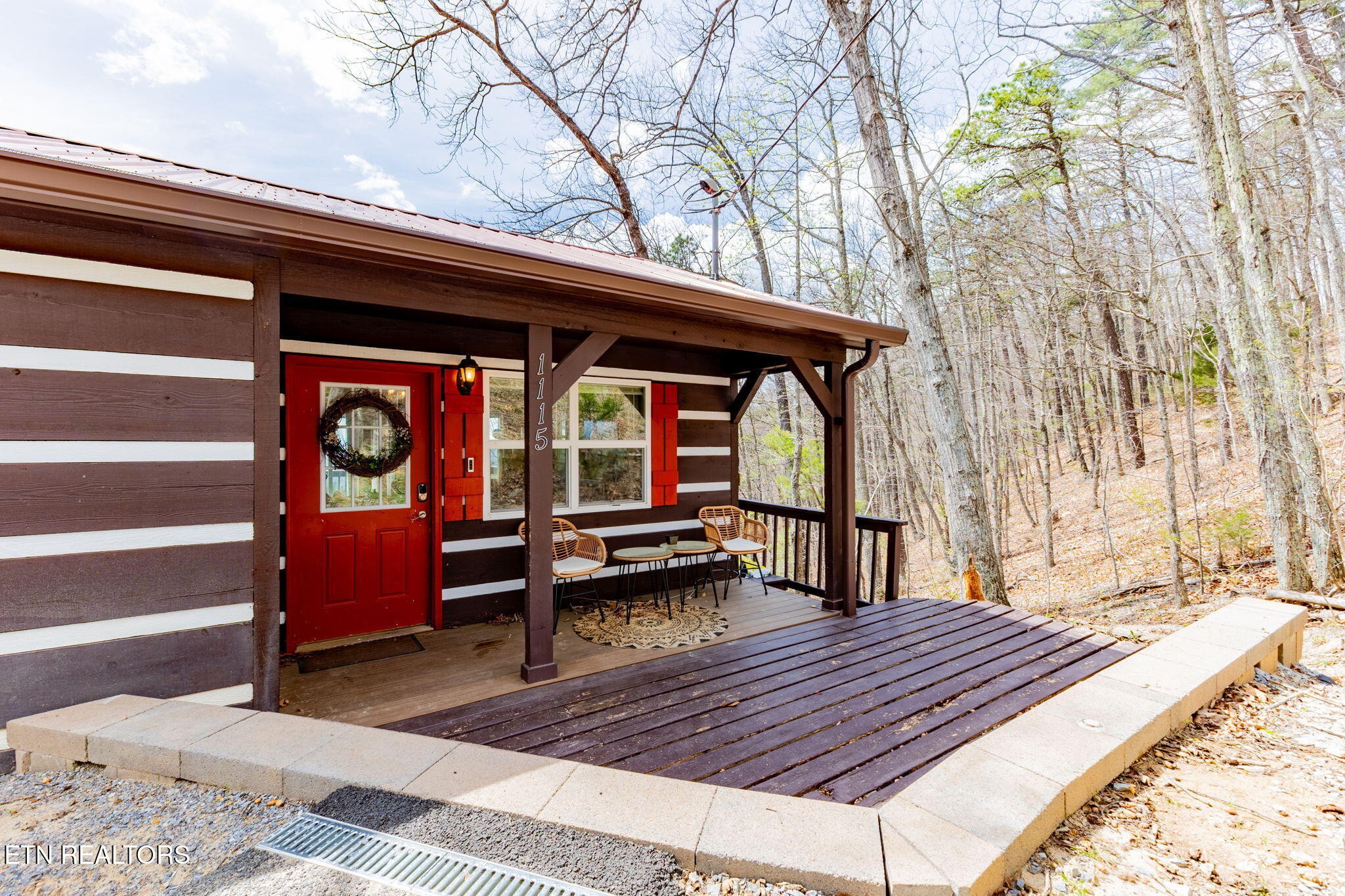 1115 Red Maple Lane Sevierville, TN 37876 - Photo 2 of 55 a view of sitting area in front of house