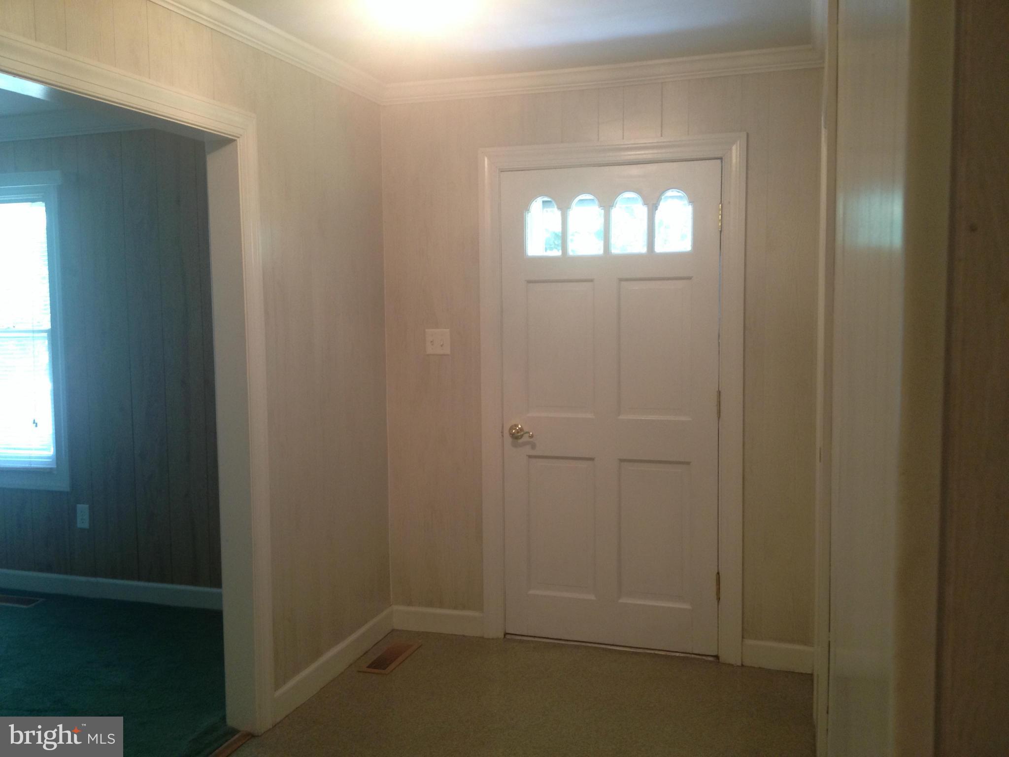 13541 Ritchie Road Cascade, MD 21719 - Photo 8 of 22 Interior (General)