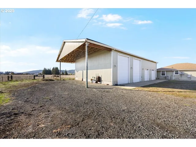 $599,000 | 557 Plat B Road, Sutherlin, OR 97479
