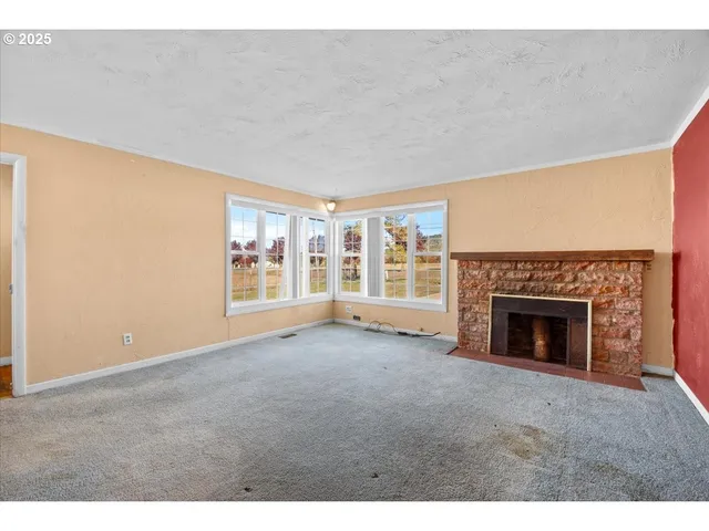 $599,000 | 557 Plat B Road, Sutherlin, OR 97479