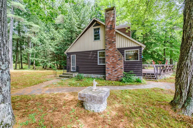 $799,000 | 158 Pine Point Road, Oxford, ME 04270