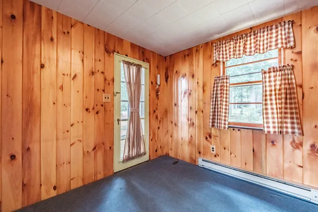 $799,000 | 158 Pine Point Road, Oxford, ME 04270