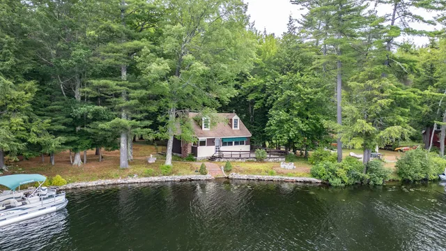 $799,000 | 158 Pine Point Road, Oxford, ME 04270