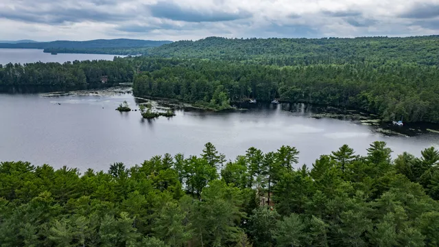 $799,000 | 158 Pine Point Road, Oxford, ME 04270