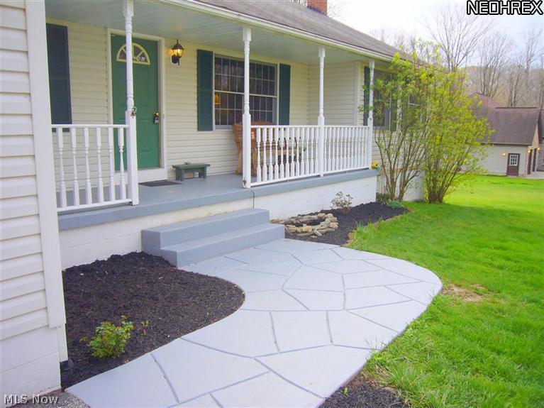 16055 Madison Road Middlefield, OH 44062 - Photo 2 of 15