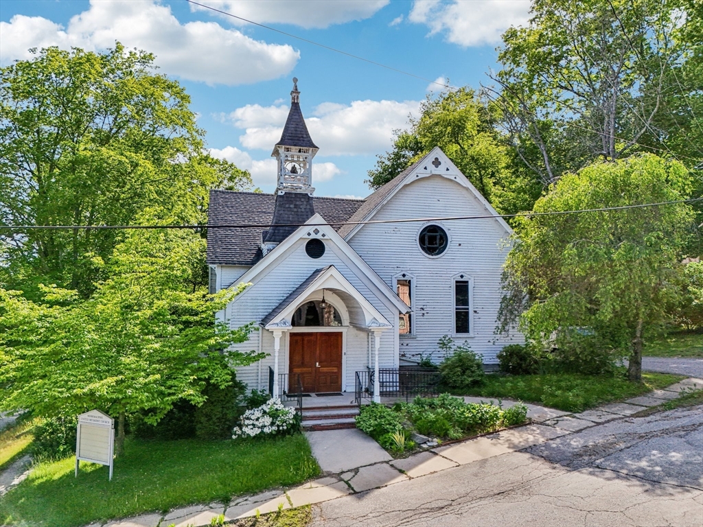 39 High Street Merrimac, MA 01860 - Photo 34 of 37