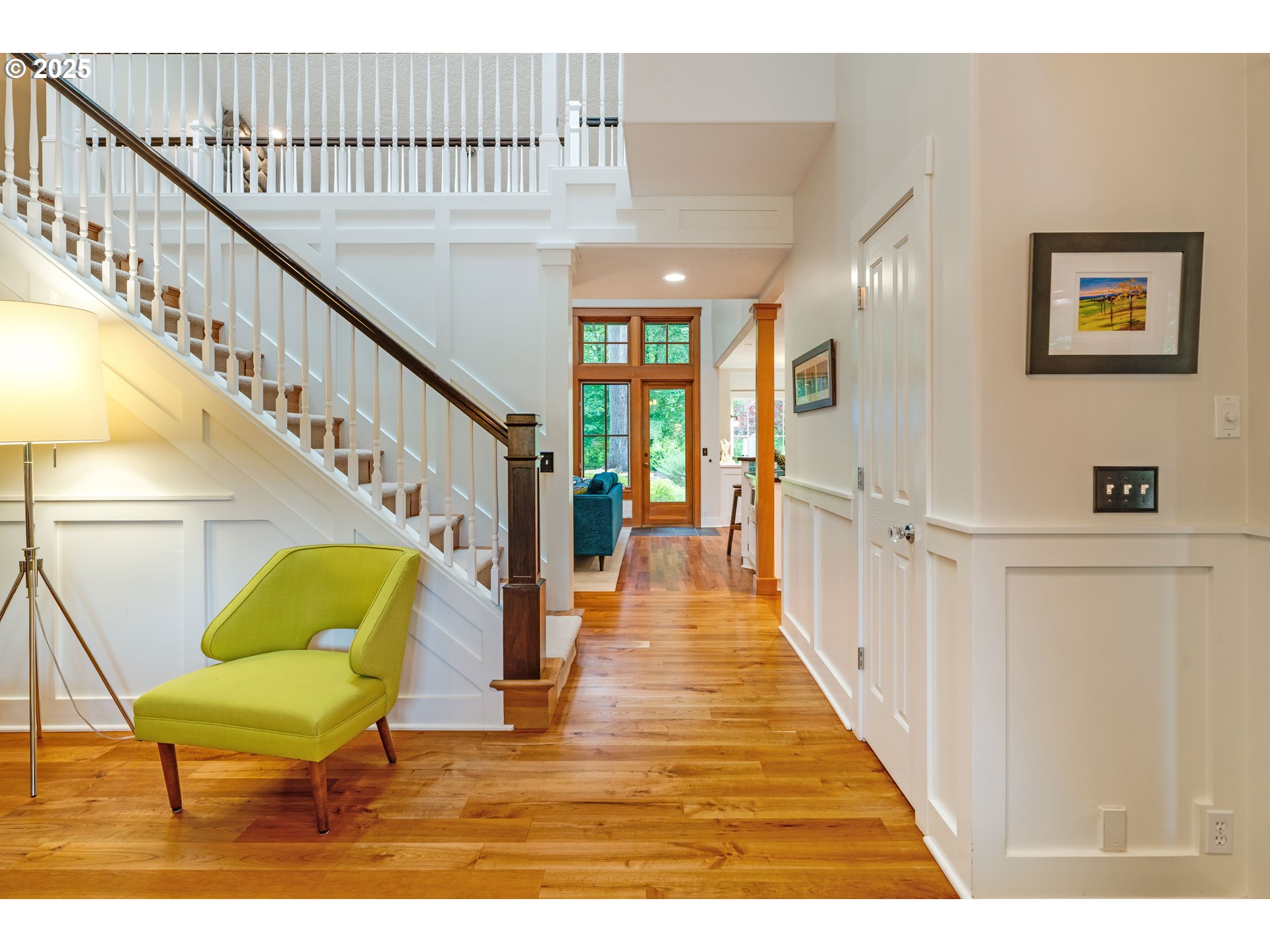 21880 Southwest Ribera Lane West Linn, OR 97068 - Photo 5 of 45 Entrance/Foyer