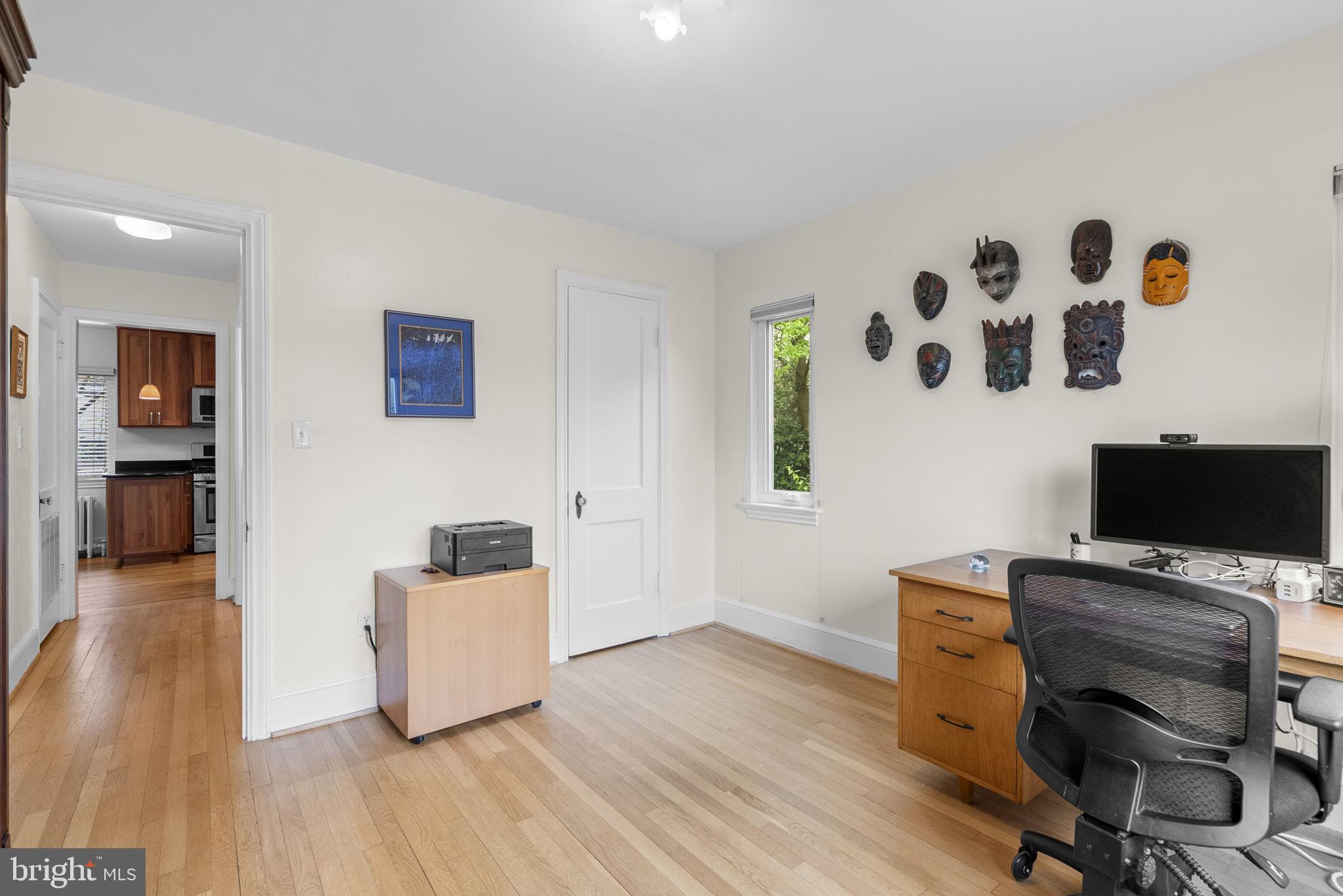 314 Dale Drive Silver Spring, MD 20910 - Photo 18 of 49 a workspace with furniture and wooden floor