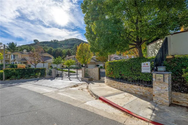 $1,075,000 | 939 Blue Mountain Circle, Westlake Village, CA 91362