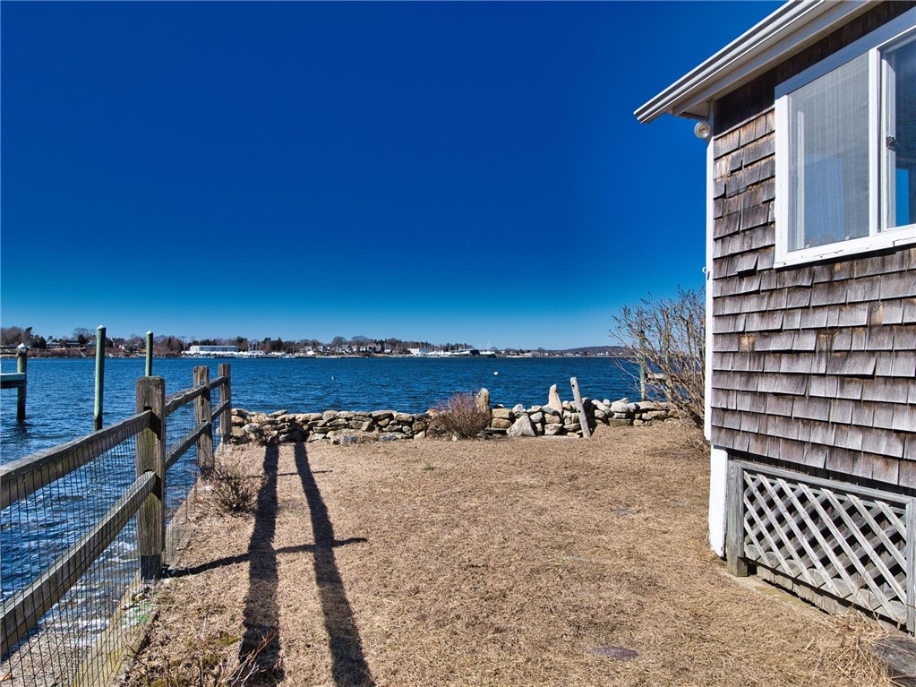 263 Riverside Drive Tiverton, RI 02878 - Photo 11 of 49