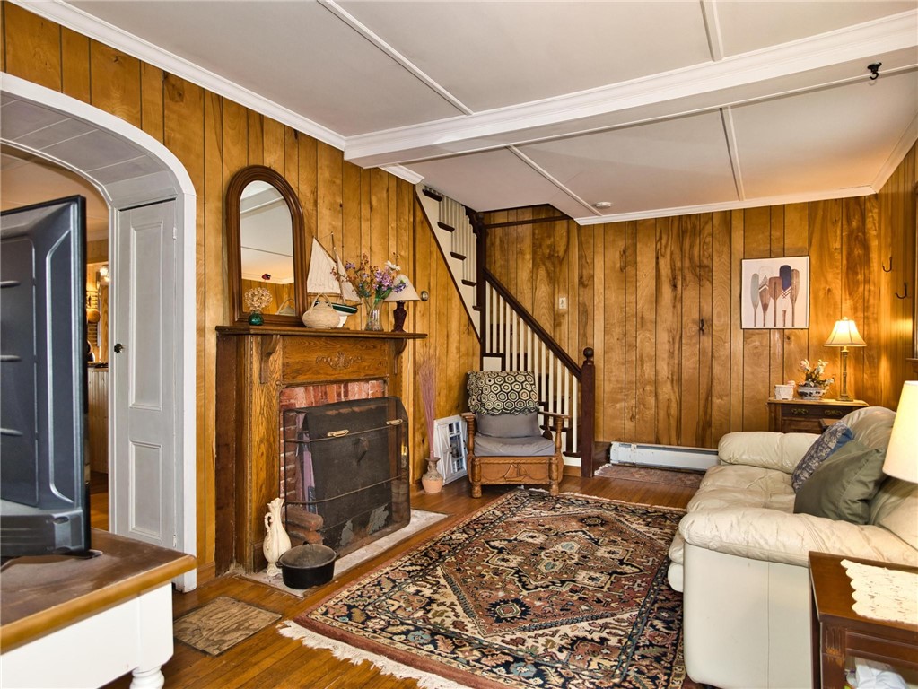 263 Riverside Drive Tiverton, RI 02878 - Photo 15 of 49