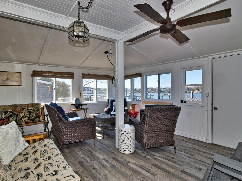 263 Riverside Drive Tiverton, RI 02878 - Photo 26 of 49