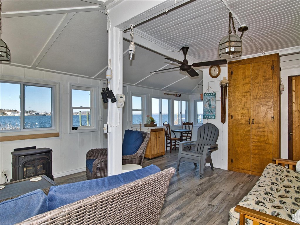 263 Riverside Drive Tiverton, RI 02878 - Photo 27 of 49