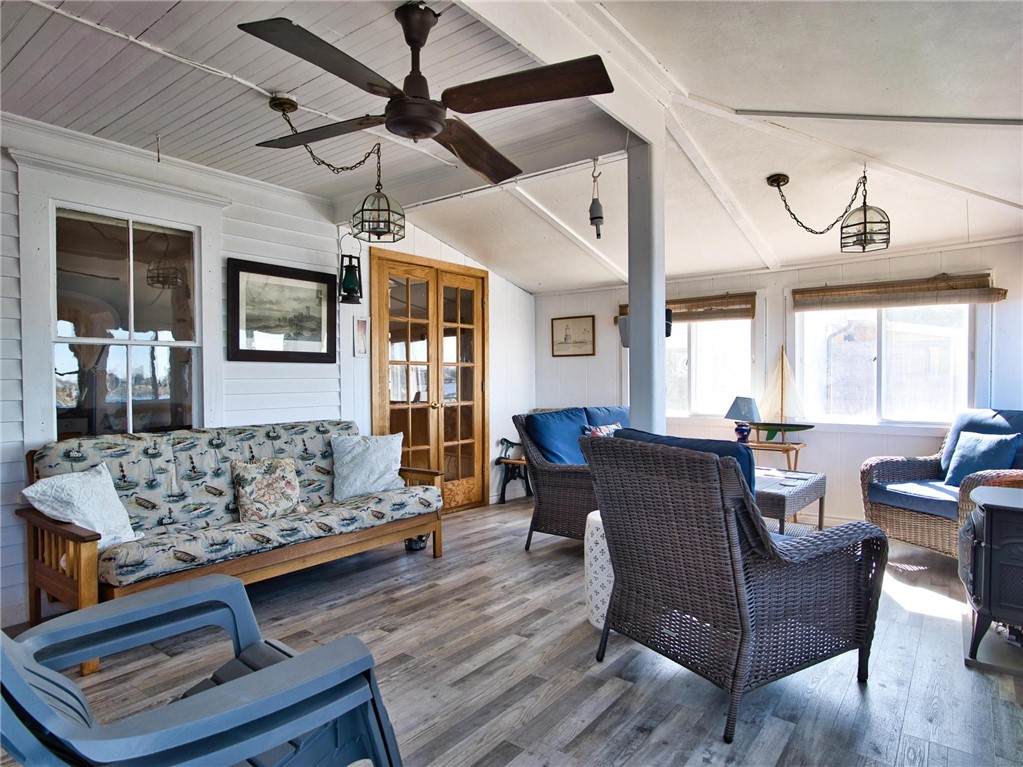 263 Riverside Drive Tiverton, RI 02878 - Photo 28 of 49