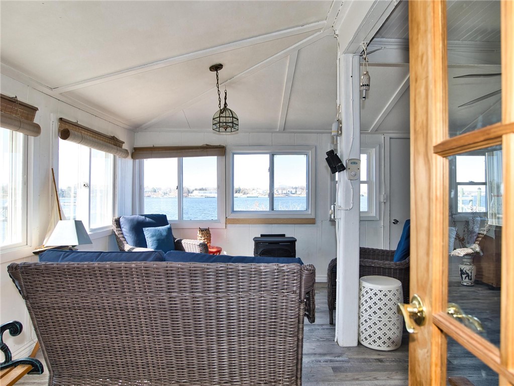 263 Riverside Drive Tiverton, RI 02878 - Photo 31 of 49