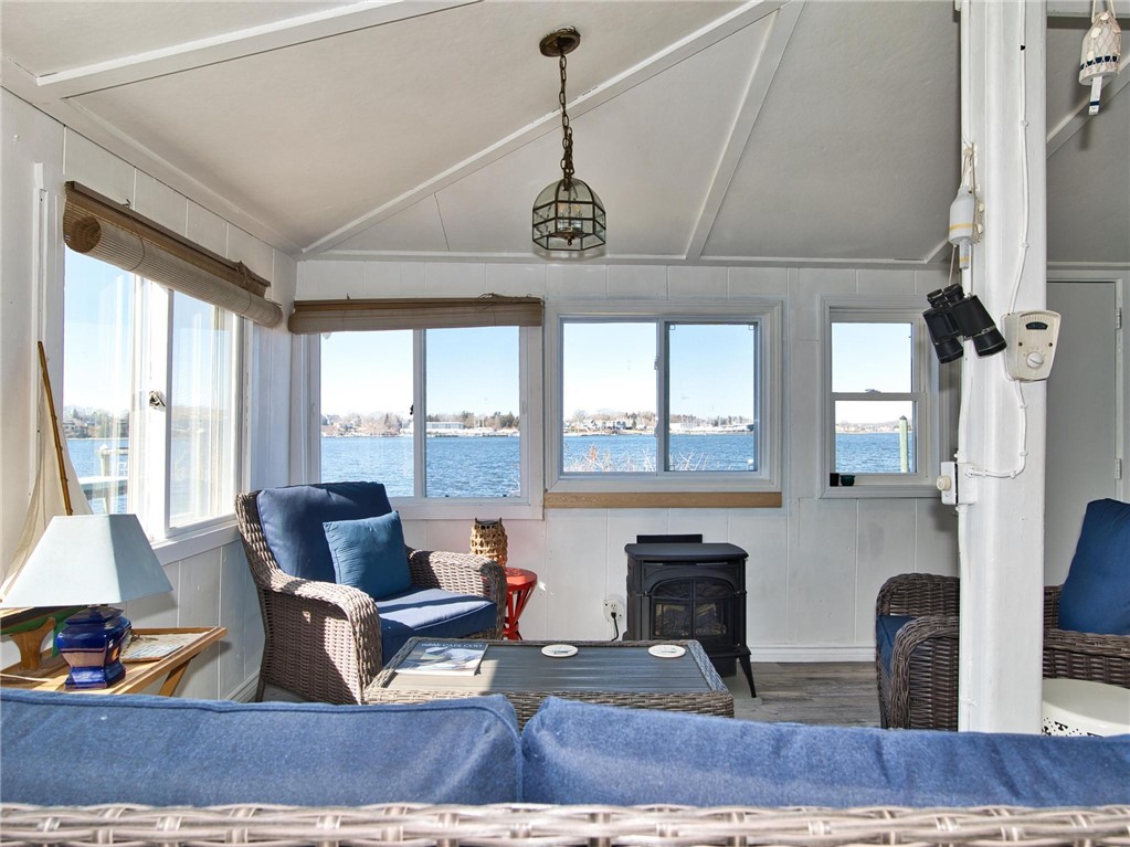 263 Riverside Drive Tiverton, RI 02878 - Photo 32 of 49