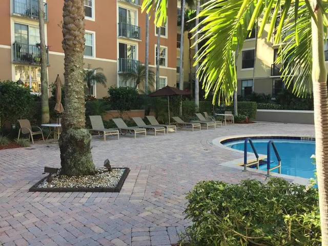 $3,000 | 651 Okeechobee Boulevard, Unit PH 1106, West Palm Beach, FL 33401