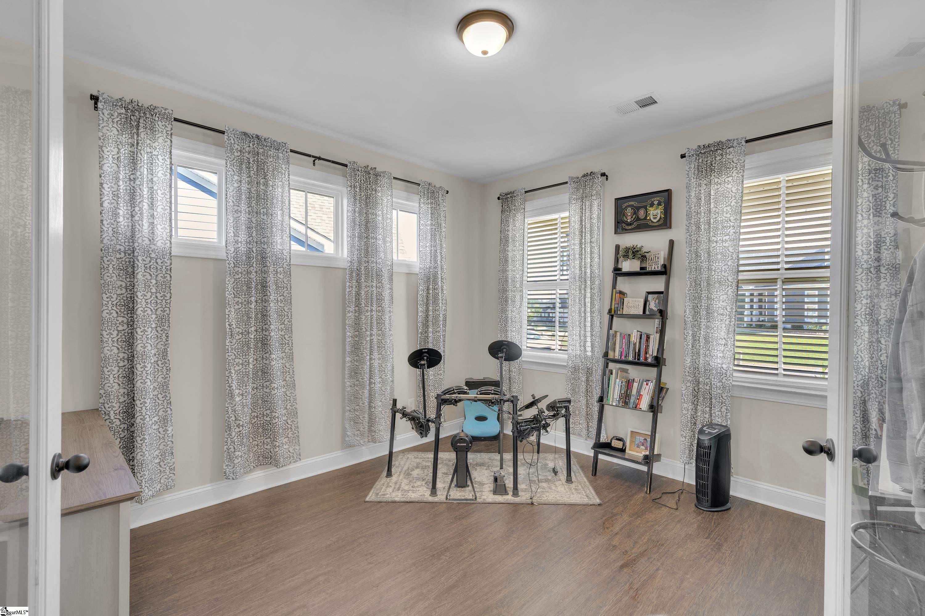 407 Buchanan Rdg Road Taylors, SC 29687 - Photo 3 of 36 Gallery Image 3