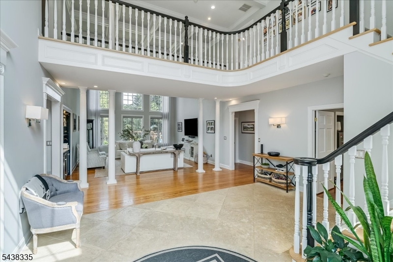 21 Rockage Road Warren, NJ 07059 - Photo 4 of 48