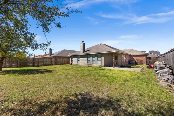 $299,900 | 1048 Mercury Drive, Lavon, TX 75166