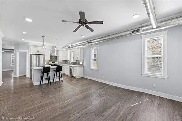 $675,000 | 825 South Main Street, Ottawa, KS 66067