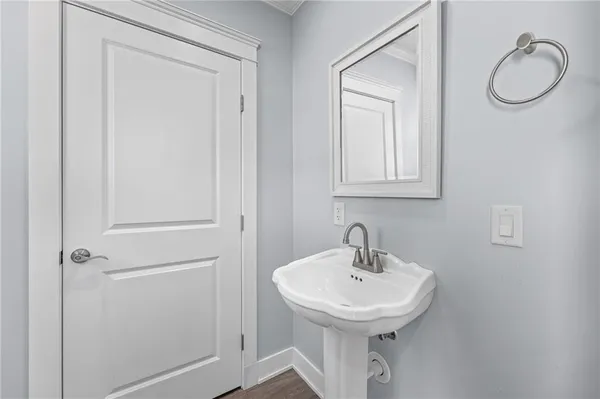 $675,000 | 825 South Main Street, Ottawa, KS 66067