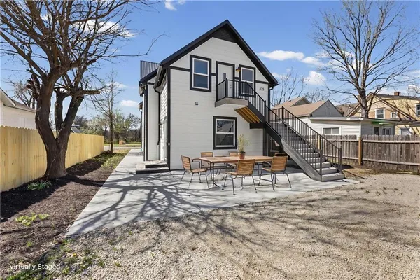 $675,000 | 825 South Main Street, Ottawa, KS 66067