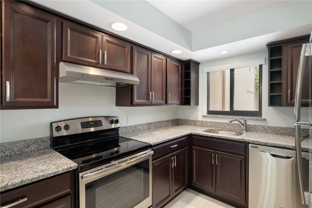 1155 Reef Road, Unit B7 Vero Beach, FL 32963 - Photo 4 of 22