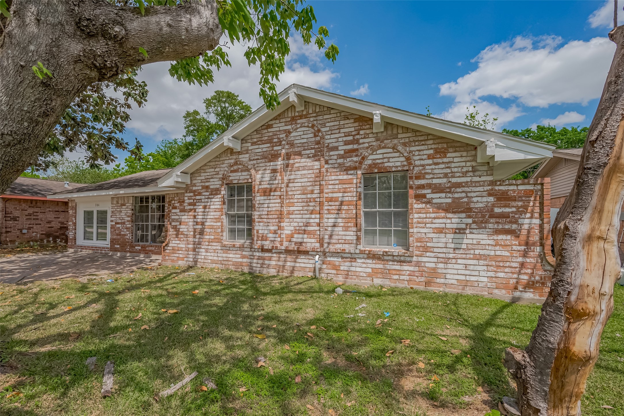206 Beaver Bend Road Houston, TX 77037 - Photo 7 of 38