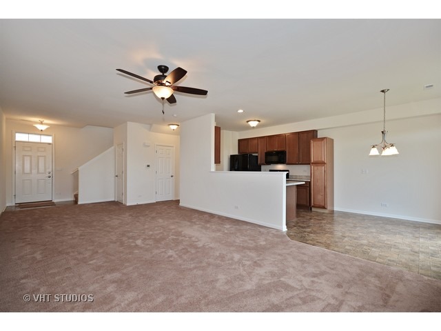 2946 Church Road Aurora, IL 60502 - Photo 3 of 10