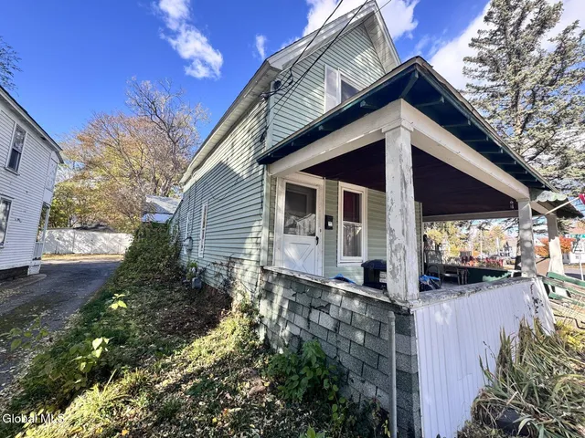 $175,000 | 2155 Guilderland Avenue, Schenectady, NY 12306