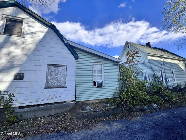 $175,000 | 2155 Guilderland Avenue, Schenectady, NY 12306