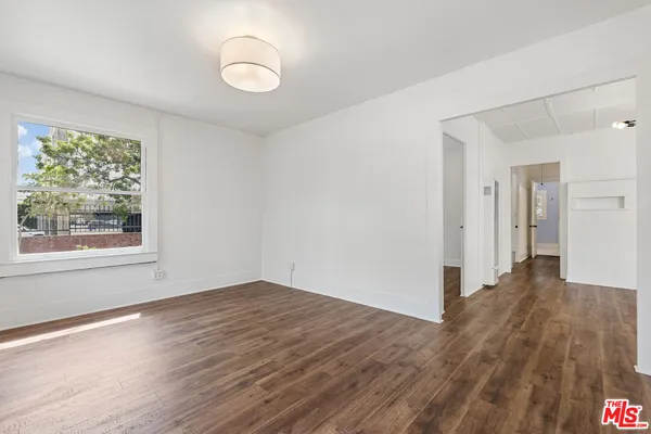 $10,750 | 2650 2nd Street, Santa Monica, CA 90405