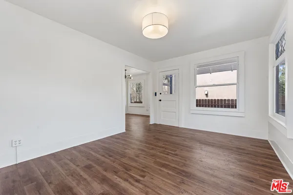 $10,750 | 2650 2nd Street, Santa Monica, CA 90405