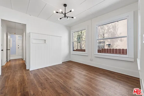 $10,750 | 2650 2nd Street, Santa Monica, CA 90405