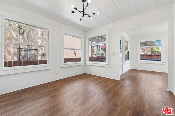 $10,750 | 2650 2nd Street, Santa Monica, CA 90405