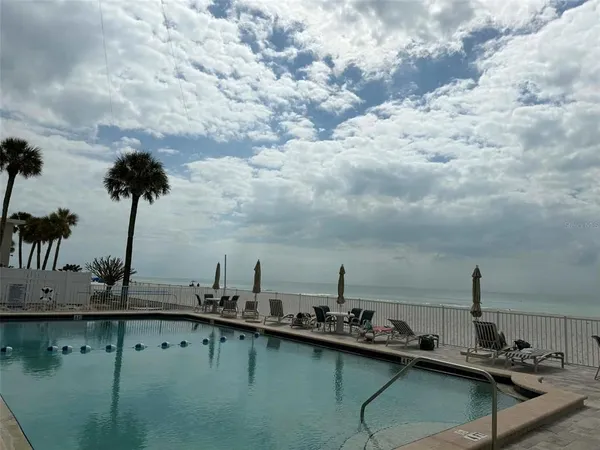 $3,700 | 17400 Gulf Boulevard, Unit B8, Redington Shores, FL 33708