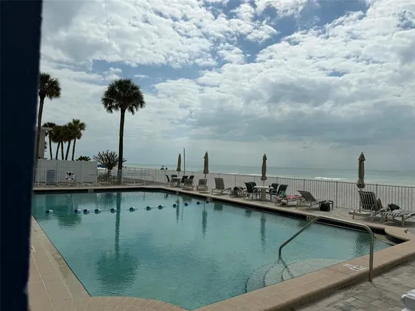 $3,700 | 17400 Gulf Boulevard, Unit B8, Redington Shores, FL 33708