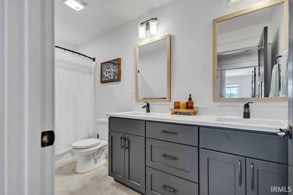 453 West That Road Bloomington, IN 47403 - Photo 23 of 46