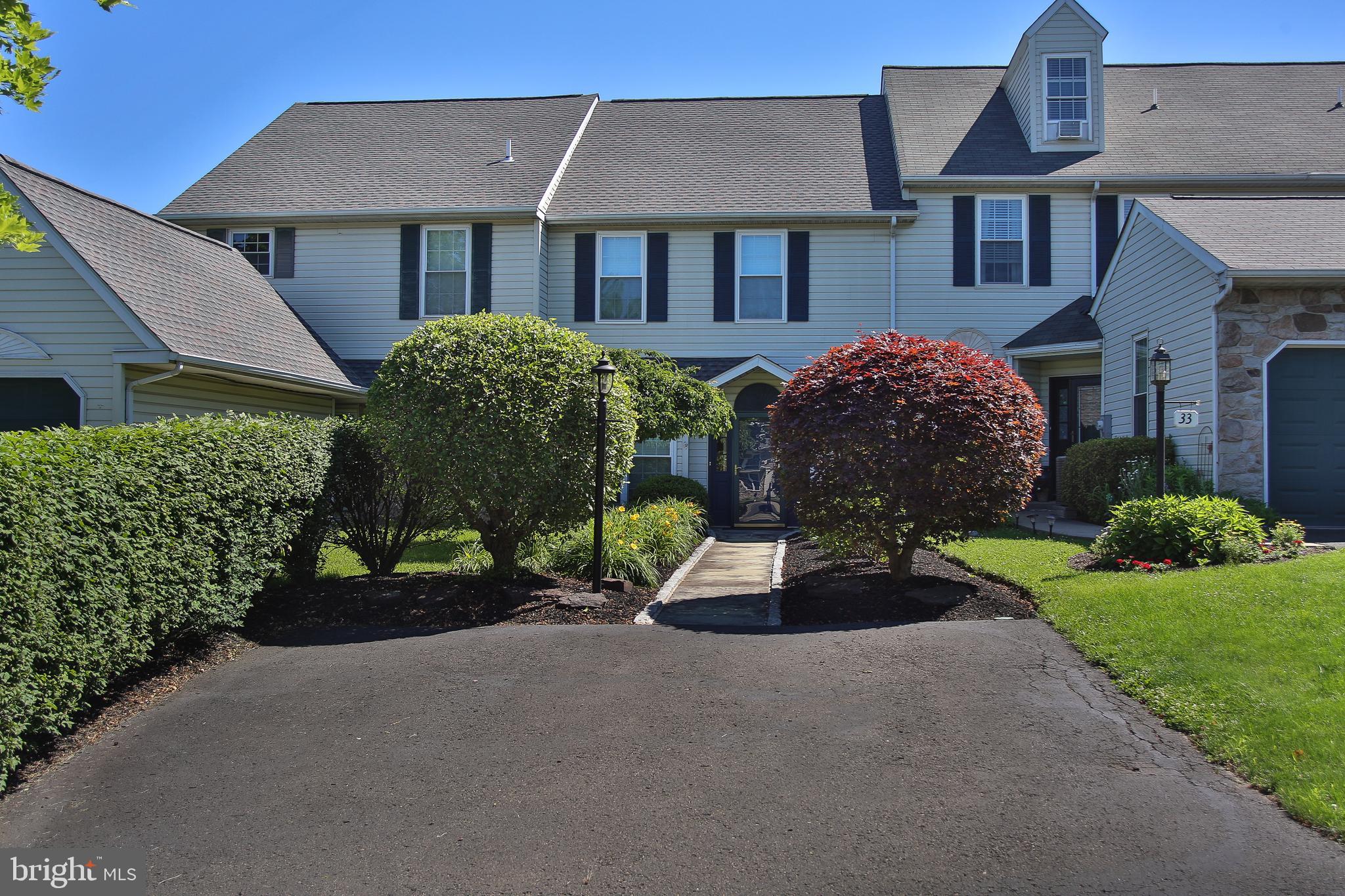 31 Country Road Perkasie, PA 18944 - Photo 1 of 20 Front